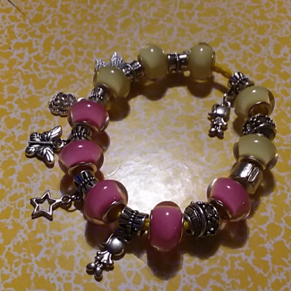 HANDMADE BRACELET - Picture 2 of 3